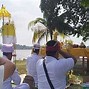 Orang Hindu Sembahyang Di